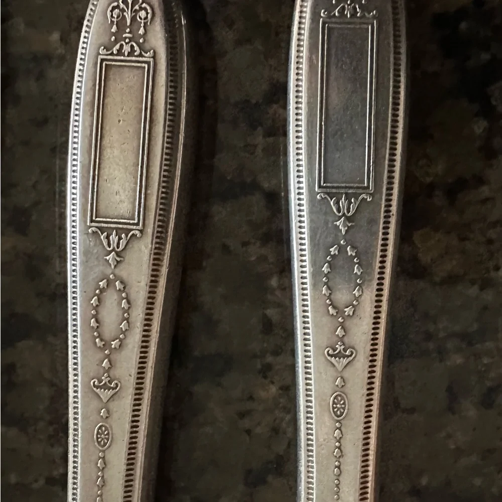 4, 1921 Grosvenor “Community” Oneida SilverPlate Knives - Great condition